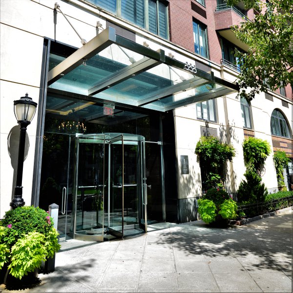 
            One Rector Park Condominium Building, 333 Rector Place, New York, NY, 10280, NYC NYC Condos        